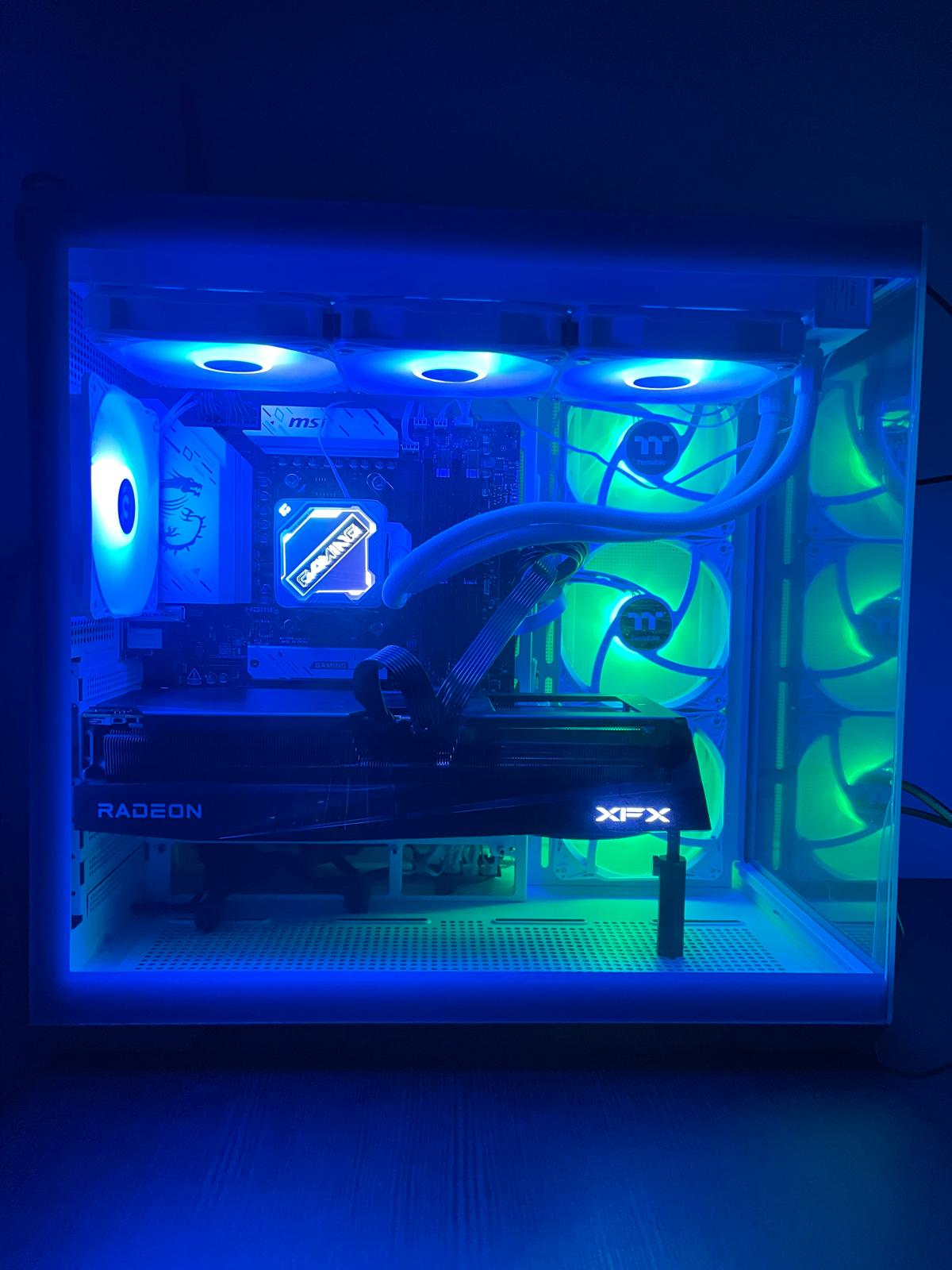 RX 9070 OC | 32GB DDR5 RAM | RYZEN 5 7600X | B650M GAMING PLUS Wi-Fi
