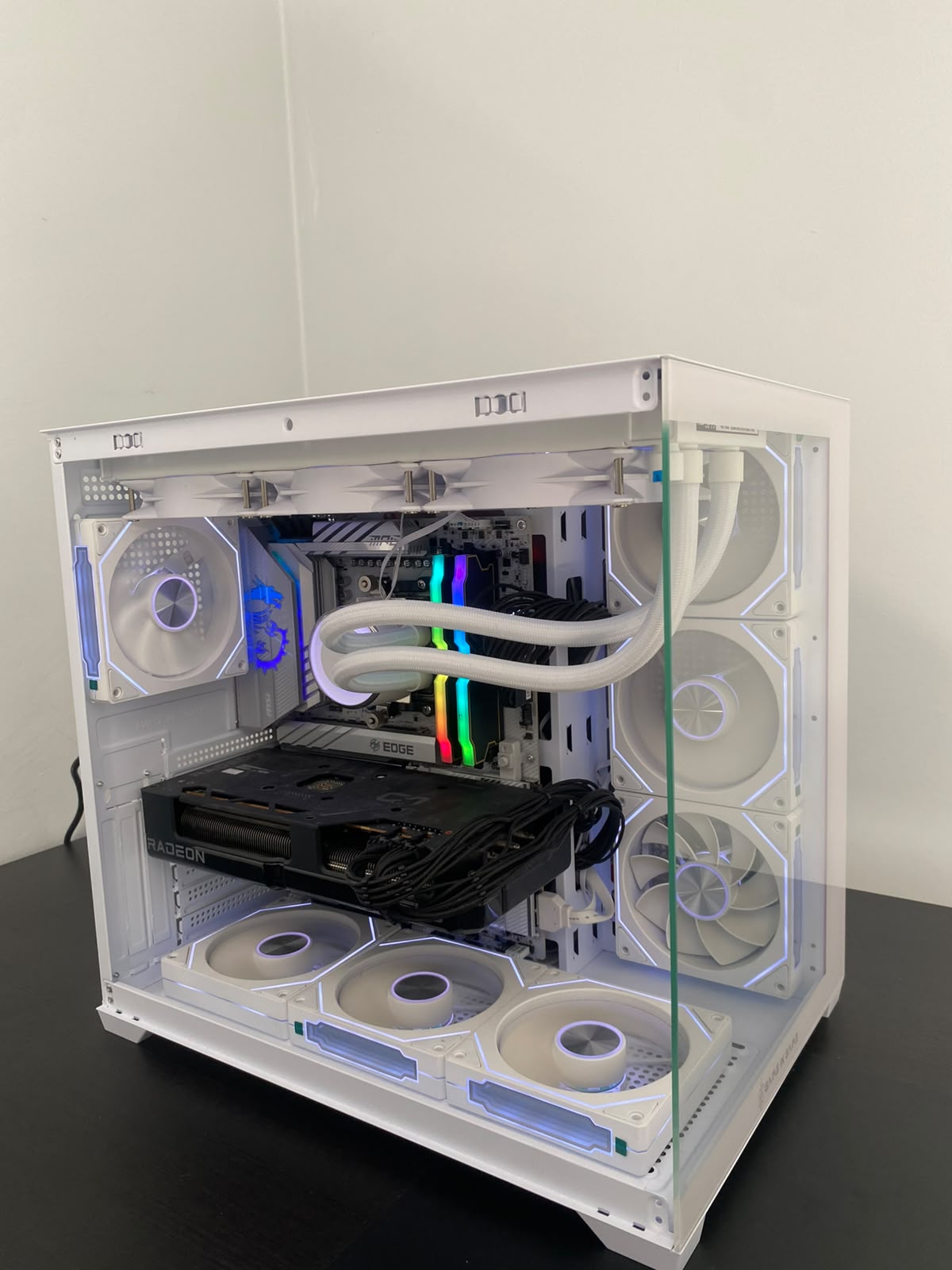 RYZEN 7 7800X3D | 32GB 6000MHZ DDR5 | RX 7800 XT | 1TB SSD Bilgisayar görseli 2